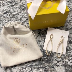 Kendra Scott Raquel Statement Earrings (Brand New)